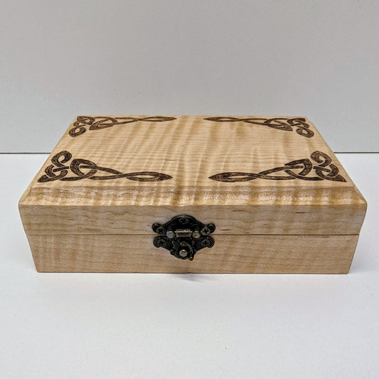 Celtic Knot Dice Case